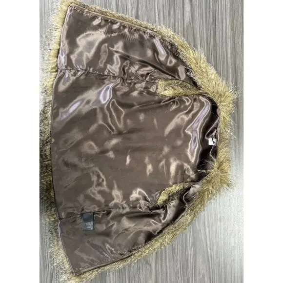 DIVIDED by H&M Lined Fur Vest Boho,Discreet Pockets Hook & Clasp- Sz 4 (M) - Picture 4 of 8